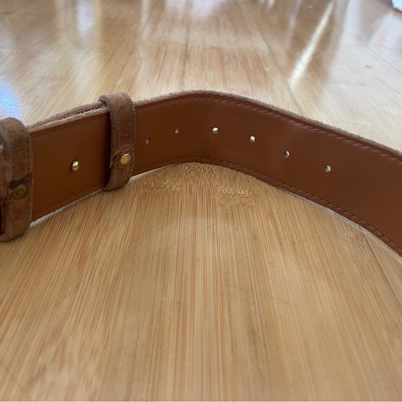 Vintage brown suede 1980’s adjustable belt gold and silver buckle - Picture 3 of 6